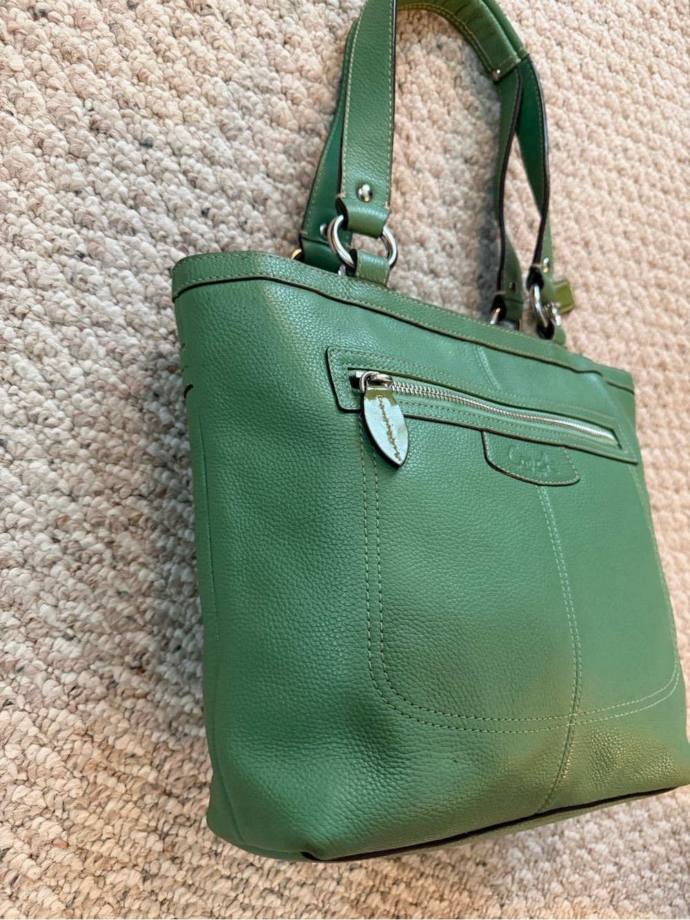 Coach Vintage Pebbled Leather Penelope Lunch Tote Bag in Sea Foam Green. - Picture 3 of 16